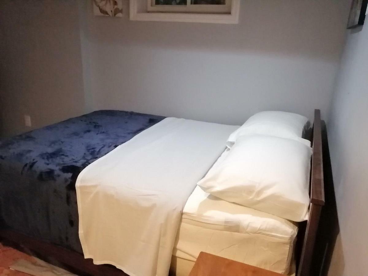 Cozy Basement Bedroom นูวาร์ก ภายนอก รูปภาพ
